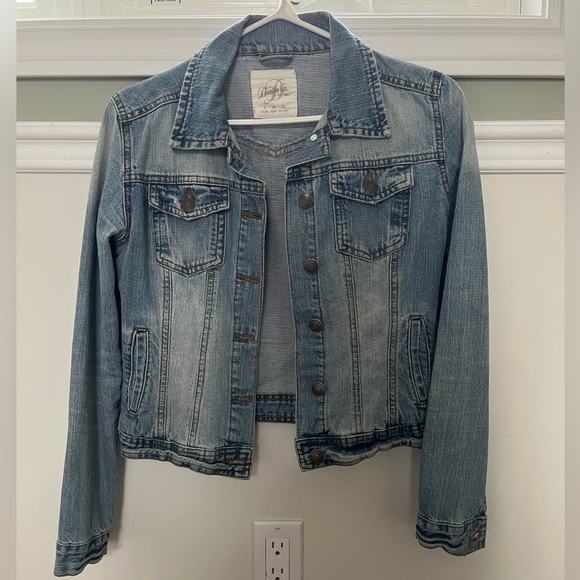 Denim jacket - Picture 1 of 1